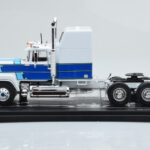 Mack Superliner Magnum Valkoinen Sininen IXO 1:43 - image 3 of 6