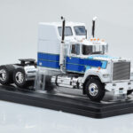 Mack Superliner Magnum Valkoinen Sininen IXO 1:43 - image 4 of 6