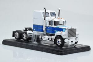 Mack Superliner Magnum Valkoinen Sininen IXO 1:43 TR165 Metalli — kuva 4 / 6
