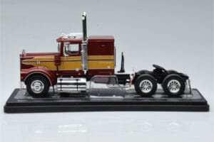 Marmon CHDT Punainen-Kulta IXO 1:43 TR157 Metalli — kuva 3 / 6