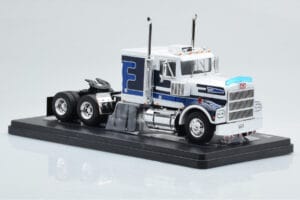 Marmon CHDT Valkoinen Sininen IXO 1:43 TR083 Metalli — kuva 3 / 4