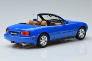 Mazda MX-5 NA Sininen Otto 1:18 OT934 Hartsi — kuva 2 / 6