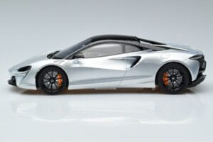 McLaren Artura Hopea GT Spirit 1:18 GT873 Hartsi — kuva 3 / 6