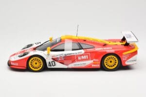 McLaren F1 GTR #40 J. O'Rourke / M. Sugden / P. Auberlein EMI 24 Hours of Le Mans 1996 UT Models 1:18 39820 Metalli — kuva 3 / 6
