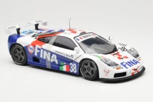 McLaren F1 GTR #38 M. Duez / M. Soper / E. Lafitte Team Bigazzi 24 Hours of Le Mans 1996 UT Models 1:18 80439421484 Metalli — kuva 4 / 6