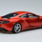 McLaren MP4-12C Stig Top Gear -Figuuri Minichamps 1:18 519101330 Metalli - image 3 of 7