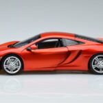 McLaren MP4-12C Stig Top Gear -Figuuri Minichamps 1:18 519101330 Metalli - image 4 of 7