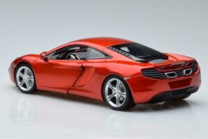 McLaren MP4-12C Stig Top Gear -Figuuri Minichamps 1:18 519101330 Metalli — kuva 6 / 7