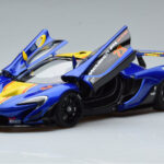 McLaren P1 GTR Sininen Keltaisilla Raidoilla AUTOart 1:18 - image 2 of 7