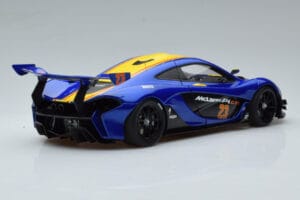 McLaren P1 GTR Sininen Keltaisilla Raidoilla AUTOart 1:18 81542 Komposiitti — kuva 3 / 7