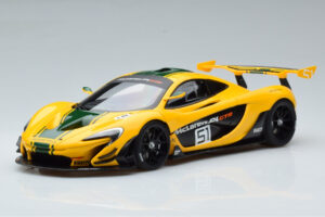McLaren P1 GTR Keltainen Vihreillä Raidoilla AUTOart 1:18
