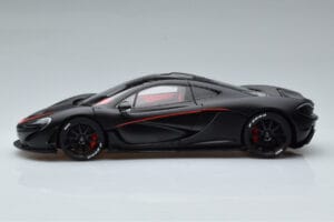 McLaren P1 Matta Musta AUTOart 1:18 76027 Metalli — kuva 4 / 9