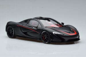 McLaren P1 Matta Musta AUTOart 1:18 76027 Metalli — kuva 5 / 9