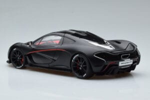 McLaren P1 Matta Musta AUTOart 1:18 76027 Metalli — kuva 6 / 9