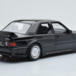 Mercedes 190E W201 2.5-16 Evo I Musta Otto 1:18 - image 2 of 6