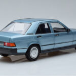 Mercedes 190E W201 Vaaleansininen Norev 1:18 - image 3 of 7