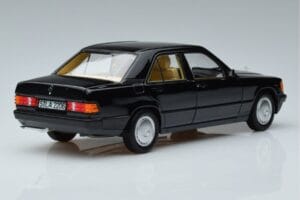 Mercedes 190 E W201 Rajoitettu Erä Norev 1:18 183823 Metalli — kuva 3 / 10