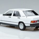 Mercedes 190 E W201 Valkoinen Norev 1:18 183820 Metalli - image 6 of 7