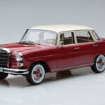 Mercedes 200 W110 Punainen Norev 1:18