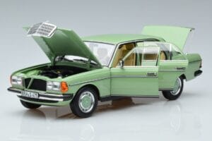 Mercedes 200 W123 Vihreä Norev 1:18 183796 Metalli — kuva 2 / 7