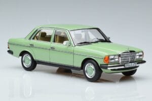 Mercedes 200 W123 Vihreä Norev 1:18 183796 Metalli — kuva 5 / 7