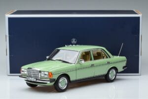 Mercedes 200 W123 Vihreä Norev 1:18 183796 Metalli — kuva 7 / 7