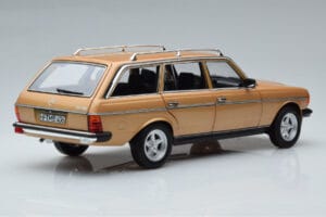 Mercedes 200T S123 AMG Package Beige Norev 1:18 183739 Metalli — kuva 3 / 9