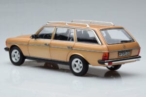 Mercedes 200T S123 AMG Package Beige Norev 1:18 183739 Metalli — kuva 7 / 9
