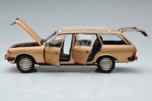 Mercedes 200T S123 Beige Norev 1:18 183738 Metalli — kuva 4 / 9