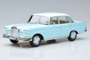 Mercedes 220 S W111 Sininen Norev 1:18 183920 Metalli