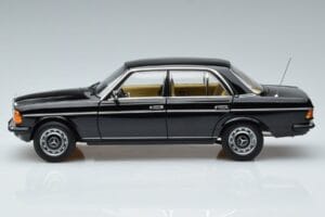 Mercedes 230E W123 Rajoitettu Erä Norev 1:18 183711 Metalli — kuva 5 / 8