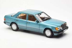 Mercedes 230E W124 Beryl Metallic Jälleenmyyjäversio Norev 1:18 B66040698 Metalli — kuva 6 / 8