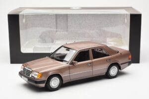 Mercedes 230E W124 Rosewood Metallic Jälleenmyyjäversio Norev 1:18 B66040697 Metalli — kuva 8 / 8