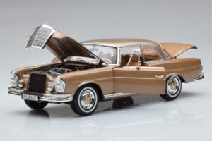 Mercedes 250 SE Coupe W111 Kultametallic Norev 1:18 183759 Metalli — kuva 2 / 7