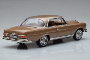 Mercedes 250 SE Coupe W111 Kultametallic Norev 1:18 183759 Metalli — kuva 3 / 7
