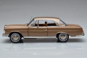 Mercedes 250 SE Coupe W111 Kultametallic Norev 1:18 183759 Metalli — kuva 4 / 7