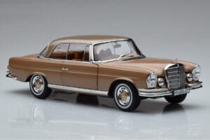 Mercedes 250 SE Coupe W111 Kultametallic Norev 1:18 183759 Metalli — kuva 5 / 7