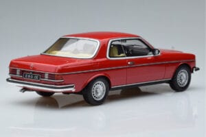 Mercedes 280 CE C123 Punainen Otto 1:18 OT145 Hartsi — kuva 2 / 6