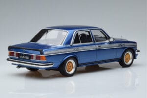 Mercedes 280 E AMG W123 Sininen Otto 1:18 OT221 Hartsi — kuva 2 / 6