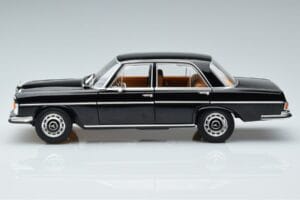 Mercedes 280 SE W108 Musta Norev 1:18 183762 Metalli — kuva 4 / 7