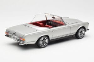 Mercedes 280 SL W113 Pagoda Hopea Schuco 1:18 450035000 Metalli — kuva 3 / 8