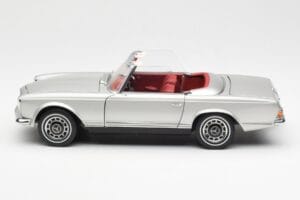 Mercedes 280 SL W113 Pagoda Hopea Schuco 1:18 450035000 Metalli — kuva 4 / 8