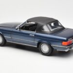 Mercedes 300 SL R107 Nautical Sininen Norev 1:18 183466 - image 7 of 8