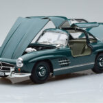 Mercedes 300 SL W198 Gullwing Vihreä Norev 1:18 - image 2 of 7