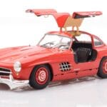 Mercedes 300 SL W198 Gullwing Punainen Minichamps 1:18 - image 2 of 8