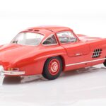 Mercedes 300 SL W198 Gullwing Punainen Minichamps 1:18 - image 3 of 8