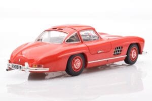 Mercedes 300 SL W198 Gullwing Punainen Minichamps 1:18 110037211 Metalli — kuva 3 / 8