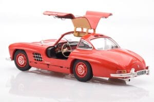 Mercedes 300 SL W198 Gullwing Punainen Minichamps 1:18 110037211 Metalli — kuva 5 / 8