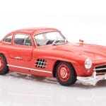 Mercedes 300 SL W198 Gullwing Punainen Minichamps 1:18 - image 6 of 8
