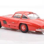 Mercedes 300 SL W198 Gullwing Punainen Minichamps 1:18 - image 7 of 8
